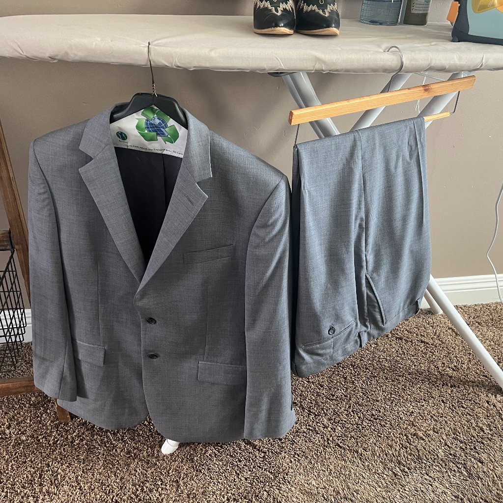 Pronto Uomo Platinum SuitMens Wearhouse